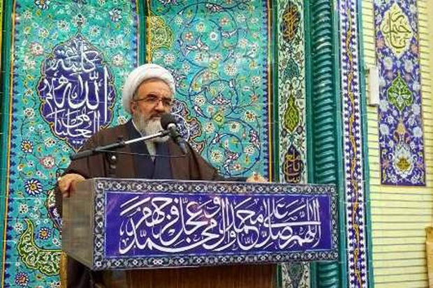 امام جمعه مراغه: هیمنه پوشالی آمریکا در حال شکستن است