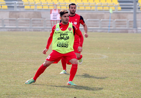 پرسپولیسی ها پشت درهای بسته تمرین می کنند