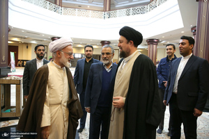 حاشیه تجدید میثاق اعضای مجلس خبرگان رهبری با آرمان های امام خمینی (س)