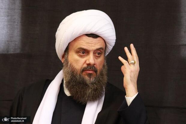 آیت‌الله هادوی تهرانی: رفتارهای عزاداران امام حسین(ع) باید مبتنی بر عزّت باشد/ مشکلات نباید باعث تردید در ارزش های دینی شود/ تقلیل ارزش‌های قیام امام حسین در خط جناح‌ها و سلیقه‌های خاص سیاسی، ضربه‌ به آن ارزش‌های متعالی است
