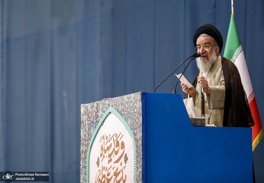 سید احمد خاتمی: دشمن آرزوی ذلت ایران را به گور خواهد برد