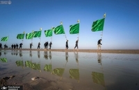 پیاده‌روی زائران اربعین از راس البیشه به مقصد کربلا (1)