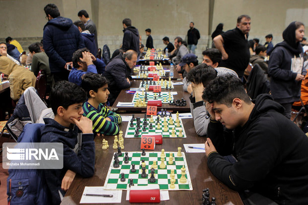 رقابت نزدیک شطرنجبازان ارمنستانی و آذربایجانی برای کسب قهرمانی جام کاسپین