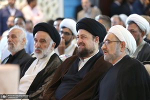نشست «گفتمان توحیدی اخلاقی‌ امام‌ خمینی(س) در دنیای معاصر؛ دستاوردها و آینده فرارو» (2)