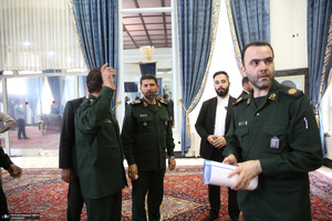 دیدار مسئولان قرارگاه فهمیده با سید حسن خمینی