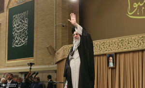 دیدار پیشکسوتان و فعالان دفاع مقدس و مقاومت با رهبر انقلاب