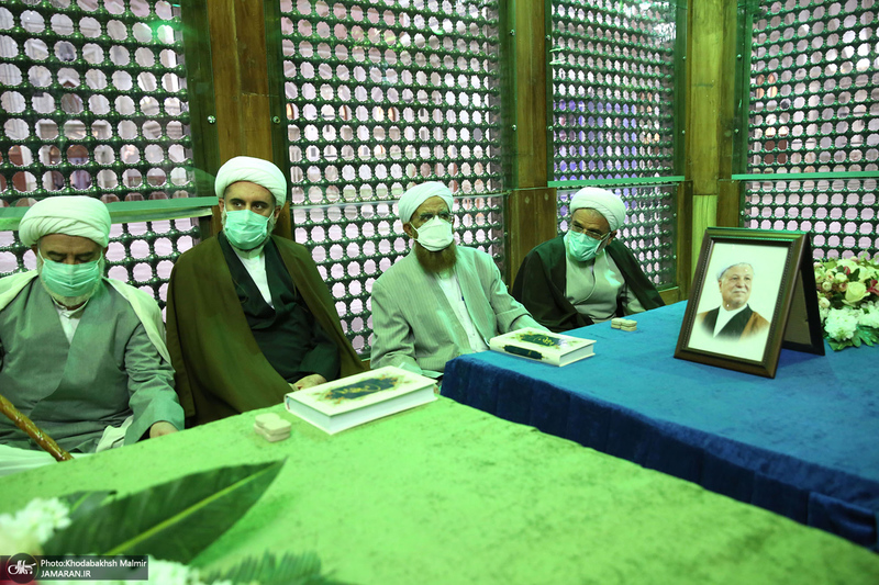 تجدید میثاق هیأت رئیسه و اعضای مجلس خبرگان رهبری با آرمان های امام خمینی(س)