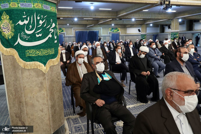 دیدار میهمانان کنفرانس وحدت اسلامى‌ و جمعی از مسئولان نظام با رهبر معظم انقلاب