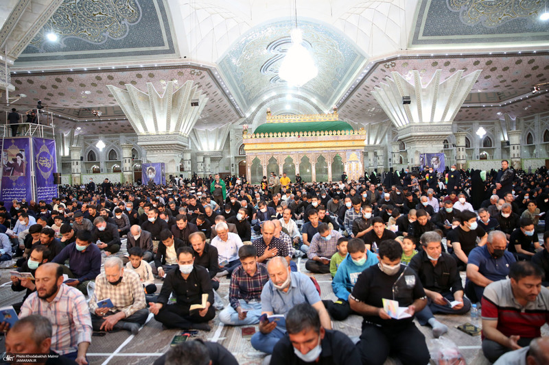 مراسم احیای شب بیست و یکم ماه رمضان در حرم مطهر امام خمینی (س)