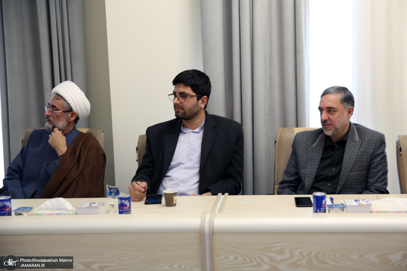 نشست بررسی زمینه‌های حضور فرهنگی و هنری موسسه تنظیم و نشر آثار امام خمینی (س) در عراق