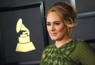 ادل بازیگر می شود
