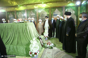 تجدید میثاق رئیس قوه قضاییه و مسئولان قضایی با آرمان‌های امام خمینی(س)