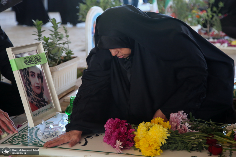 مهمانی لاله ها در قطعه شهدای بهشت زهرا