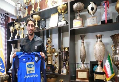 واکنش بازیکن جدید استقلال به انتشار عکسی با پیراهن پرسپولیس