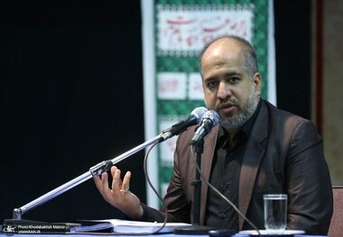 خضریان، عضو کمیسیون امنیت ملی مجلس: به عنوان طراح اصلی قانون الزام دولت به تعلیق همکاری با آژانس اتمی یادآوری ‌می‌کنم که رفع تعلیق همکاری با آژانس منوط به حصول شروطی است که تشخیص احراز آن بر عهده شورای عالی امنیت ملی گذاشته شده است