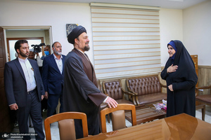 بازدید سید حسن خمینی از موسسه تنظیم و نشر آثار امام خمینی (س)