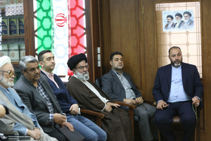 دیدار کارکنان موسسه تنظیم و نشر آثار امام خمینی (س) با حجت الاسلام و المسلمین علی کمساری