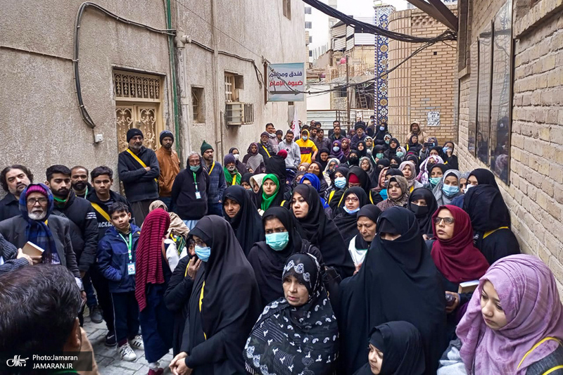 بازدید کاروان های زیارتی کشور پاکستان از بیت امام در نجف