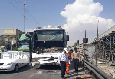 تصادف در کمربندی لاهیجان یک کشته برجای گذاشت