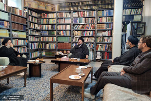 دیدار اعضای بیت حضرت آیت الله العظمی علوی گرگانی (ره)  با سید حسن خمینی