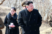 امپراتوری رهبر کره شمالی خانوادگی‌تر شد! + تصاویر