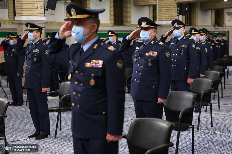 دیدار فرماندهان و کارکنان نیروی هوایی ارتش با فرمانده معظم کل قوا