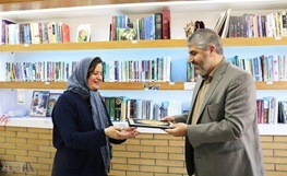 مدیرکل کتابخانه‌های عمومی کردستان از کتابخانه آزمایشگاه راژه سنندج بازدید کرد