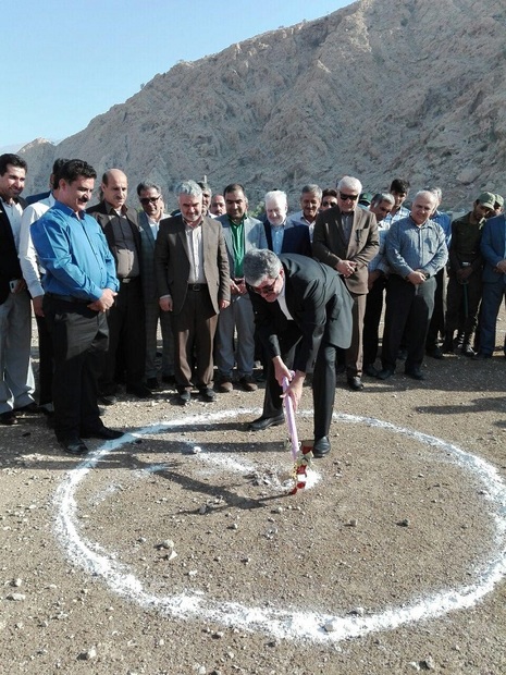 2 طرح سالن ورزشی روستایی بانوان در گچساران کلنگ زنی شد