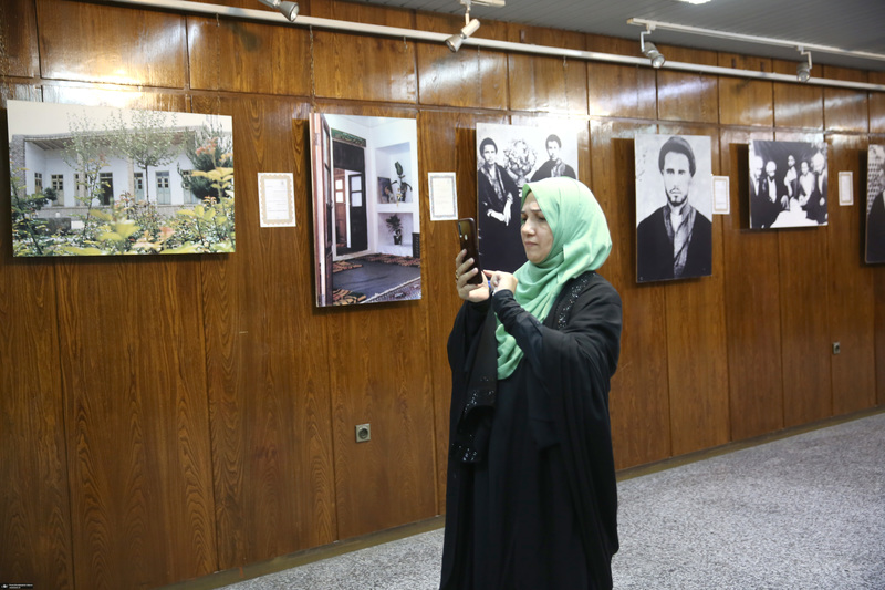 بازدید میهمانان خارجی مراسم بزرگداشت امام از جماران