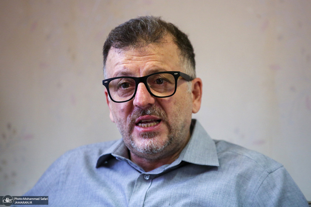 هادی برهانی، استاد دانشگاه: امروز در حال پرداخت هزینه‌ چندین دهه سیاست‌گذاری اشتباه هستیم/ ممکن است در چنان بن‌بستی قرار گیریم که خروج از آن ناممکن باشد