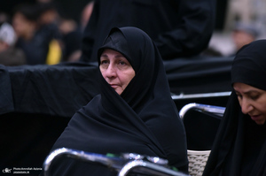 مراسم عزادارای شب عاشورا در حرم مطهر امام خمینی