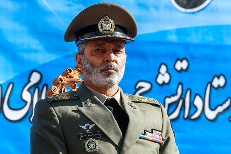 فرمانده کل ارتش: هر تهدید و خطر دشمن در هر سطحی را با قدرت پاسخ خواهیم داد