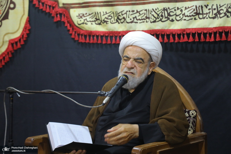 مراسم عزاداری دهه اول ماه صفر در بیت مرحوم آیت الله شاه آبادی‎