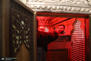 غباروبی ضریح مطهر حضرت عبدالعظیم حسنی (ع) و امام زاده حمزه (ع)