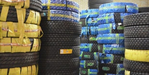 هفت میلیارد ریال لاستیک قاچاق در یزد کشف شد