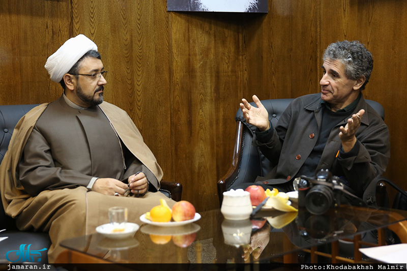 بازدید عکاس مشهور فرانسوی از بیت امام در جماران