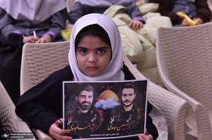 مراسم تجلیل از دانش آموزان برگزیده فرهنگی، هنری و قرآن، عترت و نماز منطقه 19