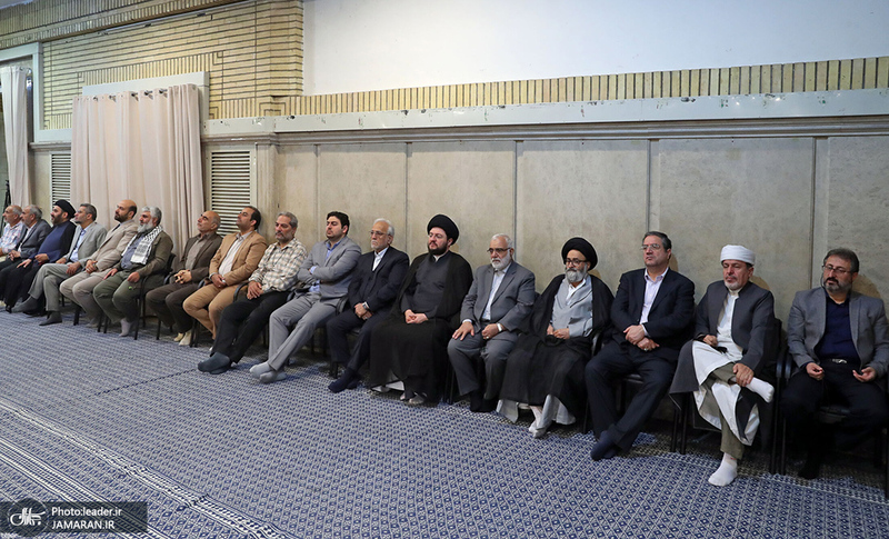 دیدار مسئولان نظام و مهمانان کنفرانس وحدت اسلامی با رهبر معظم انقلاب