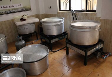 آشپزخانه قرارگاه رزمایش مواسات در بندر ریگ بوشهر آغاز بکار کرد