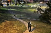 صحنه‌هایی از تیراندازی در استرالیا که ۱۲ کشته بر جای گذاشت  (5)