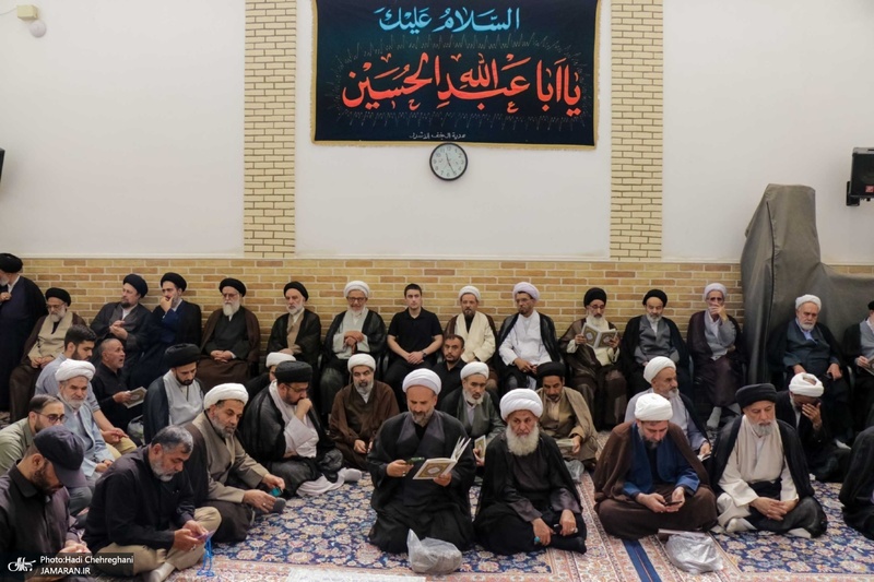 حضور آیت الله سید حسن خمینی در مراسم وداع با آیت الله العظمی شبری زنجانی (ره)