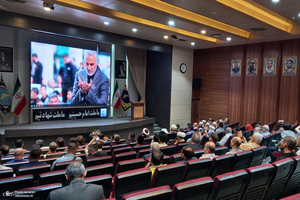 بازدید میهمانان خارجی مراسم بزرگداشت امام خمینی (س) از نمایشگاه دستاوردهای هوافضای سپاه