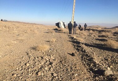 واژگونی خودروی وانت در محور بادرود- نطنز یک کشته و یک زخمی به جا گذاشت