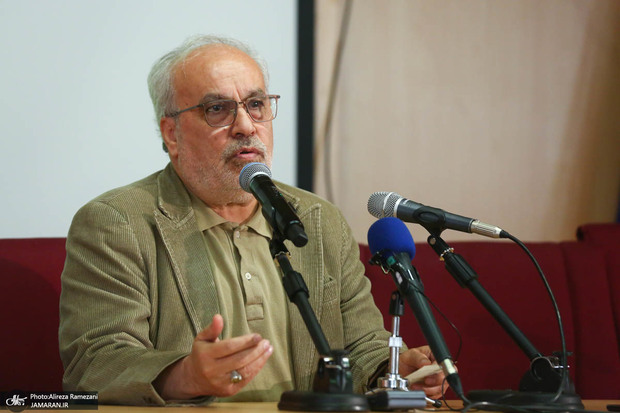 رضا پورحسین، استاد دانشگاه تهران: بجز چند نفر که حفاظت از آنان ضرورت دارد، بقیه مسئولان بین مردم بنشینند/ بارها از جماعت شنیده‌ام که درباره هرگونه تفکیک، نگاه و نظر خوبی را اظهار نمی‌کنند و گاهی نیز با نگاهی خشم آلود به این‌گونه رفتارها برخورد داشته‌اند