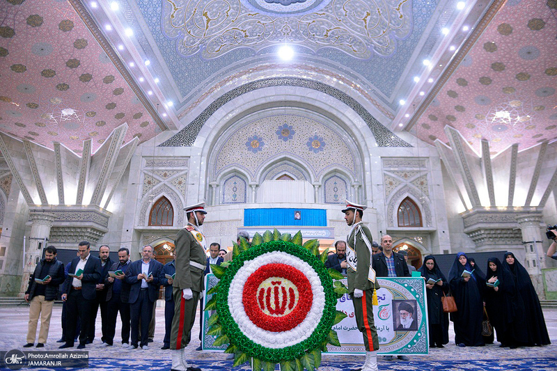 تجدید میثاق فرماندهان بسیج و کارکنان واحدهای دانشگاه آزاد با آرمان حضرت امام خمینی (س)