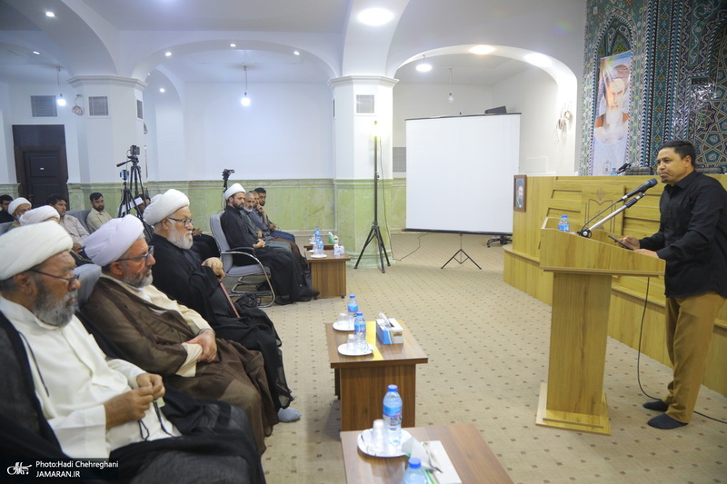 نشست «قرآن و عترت، محور اتحاد مسلمانان در اندیشه امام خمینی(س)» به زبان اردو