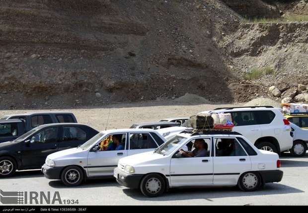 ترافیک در  جاده کندوان نیمه سنگین است