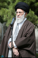 رهبر معظم انقلاب اسلامی دو اصله نهال میوه غرس کردند