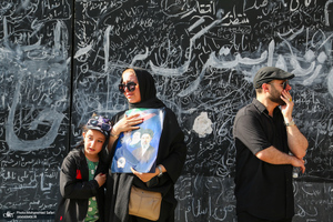 اقامه نماز بر پیکر مطهر رهبر شهید انقلاب