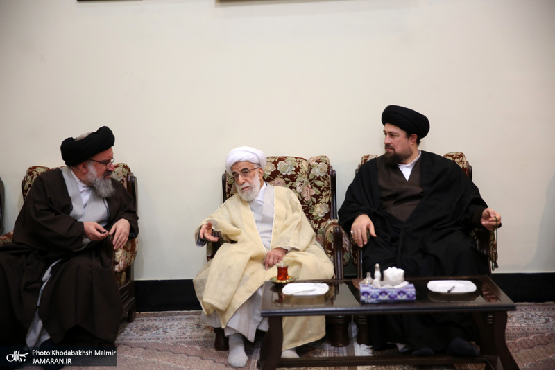 حاشیه های تجدید میثاق رئیس و اعضای مجلس خبرگان رهبری با آرمان های امام خمینی(س)